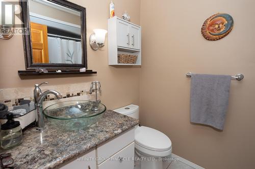 291 Angeline Street N, Kawartha Lakes (Lindsay), ON - Indoor Photo Showing Bathroom