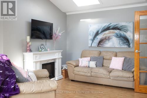 291 Angeline Street N, Kawartha Lakes (Lindsay), ON - Indoor Photo Showing Living Room With Fireplace