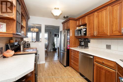 291 Angeline Street N, Kawartha Lakes (Lindsay), ON - Indoor Photo Showing Kitchen