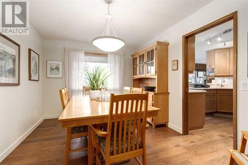 41 Strabane Place Sw, Calgary, AB - Indoor Photo Showing Dining Room