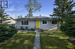 4804 Worcester Drive SW  Calgary, AB T3C 3L6