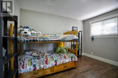 4804 Worcester Drive Sw, Calgary, AB - Indoor Photo Showing Bedroom