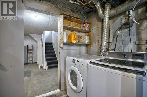 4804 Worcester Drive Sw, Calgary, AB - Indoor Photo Showing Laundry Room