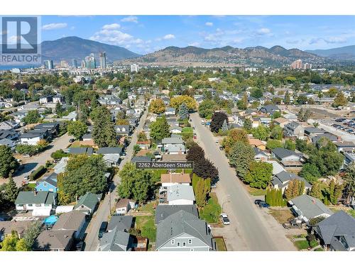 2262 Aberdeen Street N, Kelowna, BC - Outdoor With View