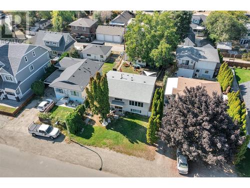 2262 Aberdeen Street N, Kelowna, BC - Outdoor