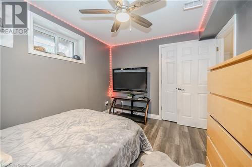 48 Templar Court, Cambridge, ON - Indoor Photo Showing Bedroom