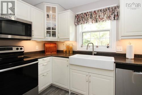 27 Spruce Drive, Salmon River, NS - Indoor Photo Showing Kitchen With Double Sink