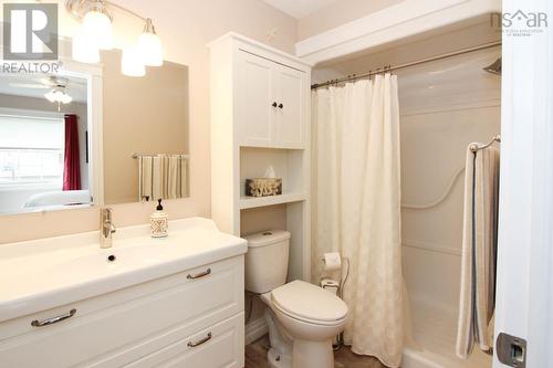 27 Spruce Drive, Salmon River, NS - Indoor Photo Showing Bathroom