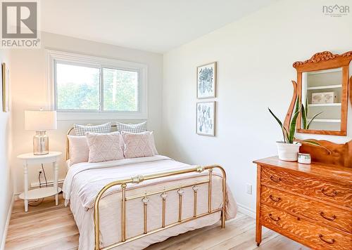 6068 12 Highway, North Alton, NS - Indoor Photo Showing Bedroom