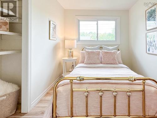 6068 12 Highway, North Alton, NS - Indoor Photo Showing Bedroom