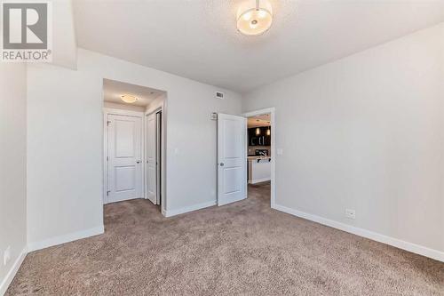 906, 32 Varsity Estates Circle Nw, Calgary, AB - Indoor Photo Showing Other Room