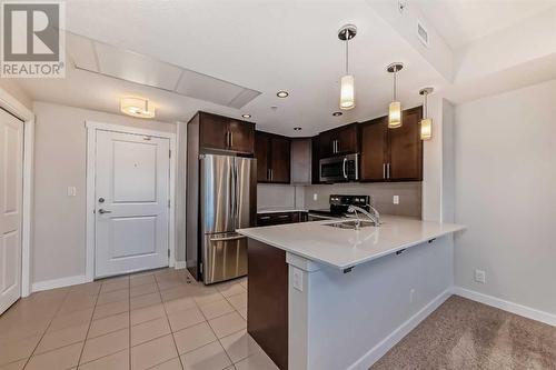 906, 32 Varsity Estates Circle Nw, Calgary, AB - Indoor Photo Showing Kitchen With Stainless Steel Kitchen With Double Sink