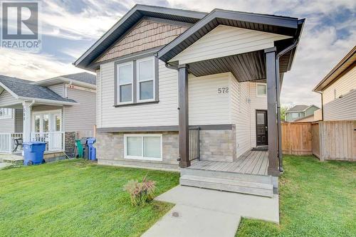 572 Sunridge Crescent W, Lethbridge, AB - Outdoor