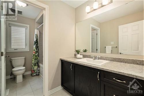 901 Pedigree Street, Stittsville, ON - Indoor Photo Showing Bathroom