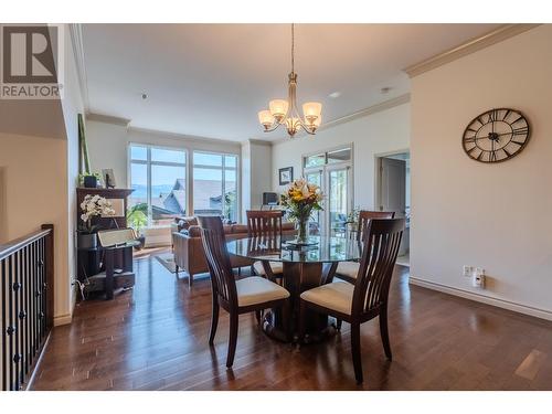 1542 Golf Ridge Drive, Kamloops, BC - Indoor Photo Showing Dining Room