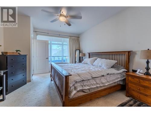 1542 Golf Ridge Drive, Kamloops, BC - Indoor Photo Showing Bedroom