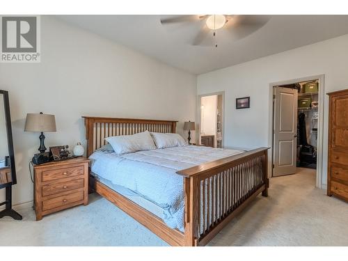 1542 Golf Ridge Drive, Kamloops, BC - Indoor Photo Showing Bedroom