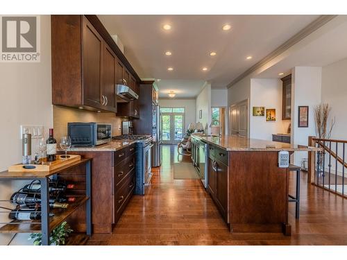 1542 Golf Ridge Drive, Kamloops, BC - Indoor Photo Showing Kitchen