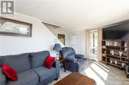 1093 Route 133, Grand-Barachois, NB - Indoor Photo Showing Living Room