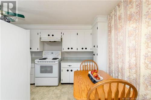 1093 Route 133, Grand-Barachois, NB - Indoor Photo Showing Kitchen