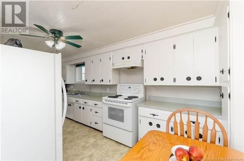 1093 Route 133, Grand-Barachois, NB - Indoor Photo Showing Kitchen With Double Sink