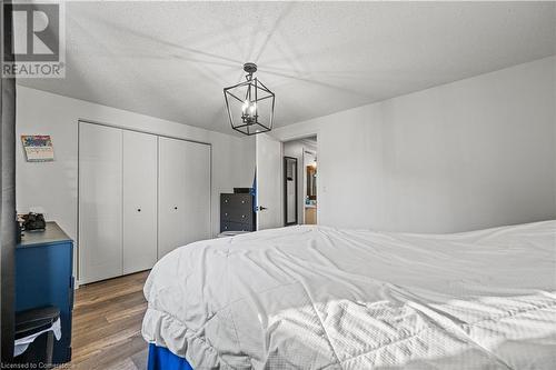 995 Elgin Street N, Cambridge, ON - Indoor Photo Showing Bedroom