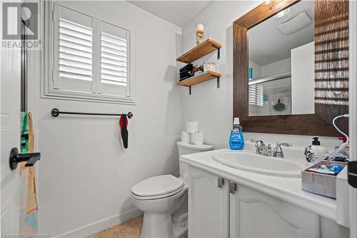 995 Elgin Street N, Cambridge, ON - Indoor Photo Showing Bathroom