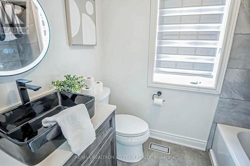 10 Tozer Crescent, Ajax, ON - Indoor Photo Showing Bathroom