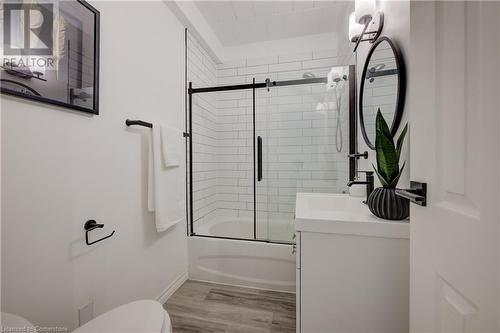 29 West Avenue Unit# 103, Kitchener, ON - Indoor Photo Showing Bathroom