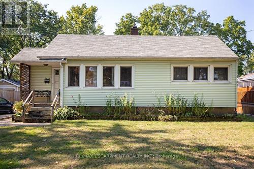 2285 Fassel Avenue, Burlington, ON - Outdoor