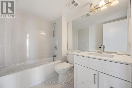 1008 - 2267 Lake Shore Boulevard W, Toronto, ON - Indoor Photo Showing Bathroom