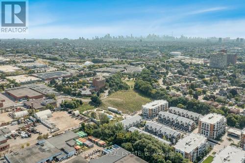 102 - 90 Canon Jackson Drive, Toronto, ON - Outdoor With View