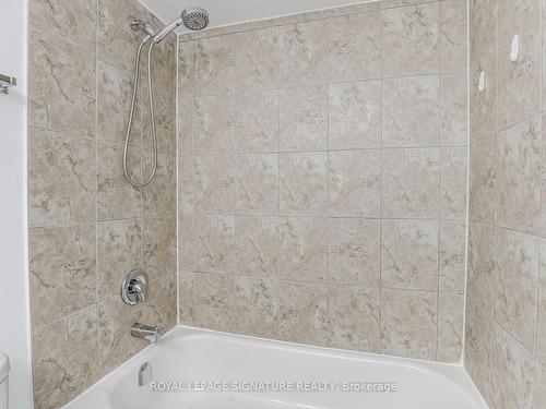 1201-1101 Steeles Ave W, Toronto, ON - Indoor Photo Showing Bathroom