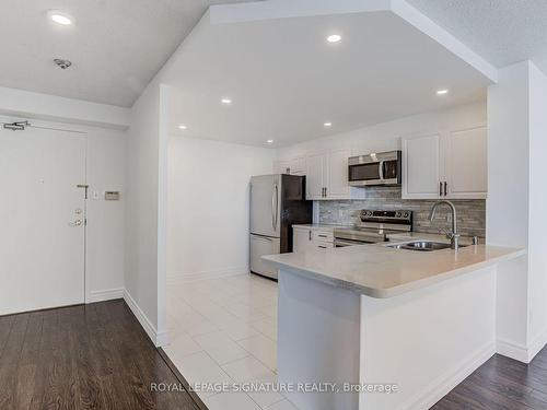 1201-1101 Steeles Ave W, Toronto, ON - Indoor Photo Showing Kitchen With Double Sink