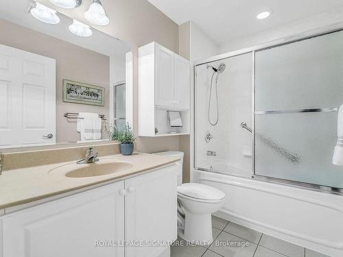 702-12 Rean Dr, Toronto, ON - Indoor Photo Showing Bathroom