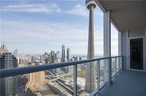 4802-300 Front St W, Toronto, ON - Outdoor With View