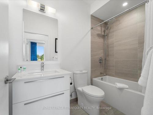 37 Rockmount Cres, Gravenhurst, ON - Indoor Photo Showing Bathroom