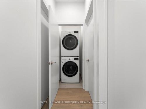 37 Rockmount Cres, Gravenhurst, ON - Indoor Photo Showing Laundry Room