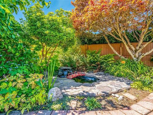 812 Tribune Pl, Qualicum Beach, BC 