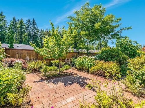 812 Tribune Pl, Qualicum Beach, BC 