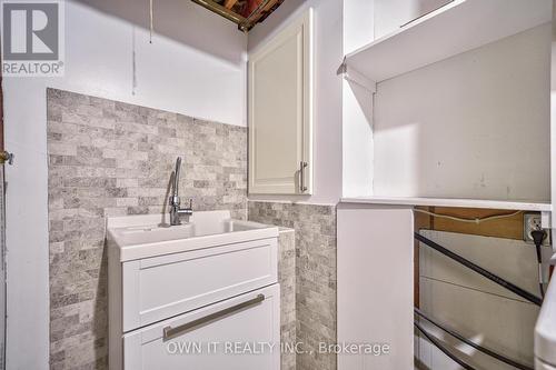 68 Sugarhill Drive, Brampton, ON - Indoor Photo Showing Bathroom