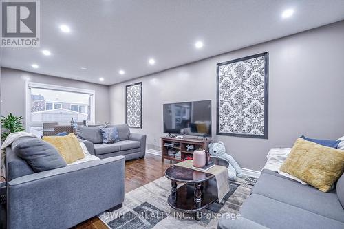 68 Sugarhill Drive, Brampton, ON - Indoor Photo Showing Living Room