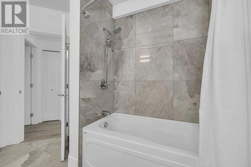 4205 Gellatly Road Unit# 436, West Kelowna, BC - Indoor Photo Showing Bathroom