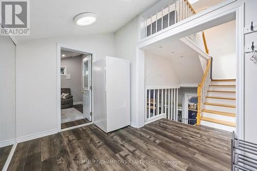 26 Cartier Crescent, Toronto, ON - Indoor Photo Showing Other Room