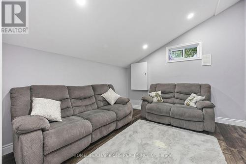 26 Cartier Crescent, Toronto, ON - Indoor Photo Showing Living Room