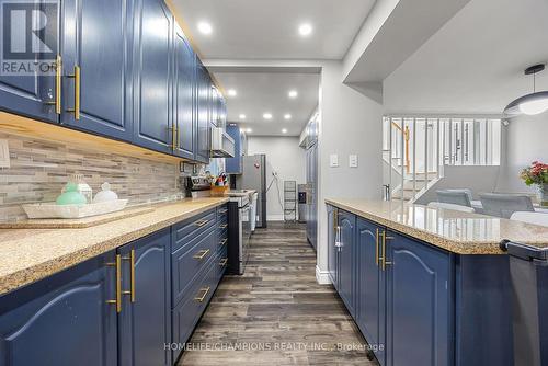 26 Cartier Crescent, Toronto, ON - Indoor Photo Showing Kitchen