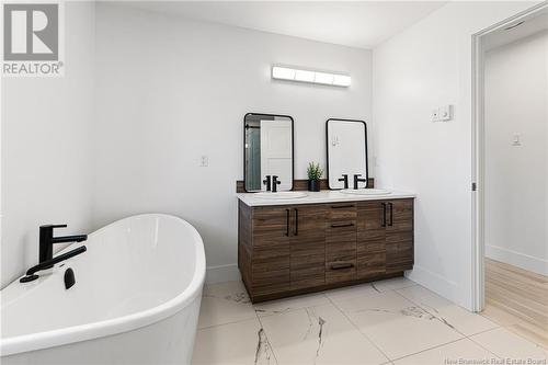 9 Brooklyn Street, Moncton, NB - Indoor Photo Showing Bathroom