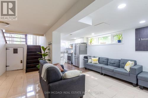 53 Guyatt Road, Hamilton, ON - Indoor Photo Showing Other Room