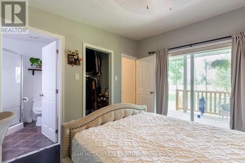 53 Guyatt Road, Hamilton, ON - Indoor Photo Showing Bedroom