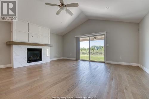 66 York Boulevard, Kingsville, ON - Indoor Photo Showing Living Room With Fireplace